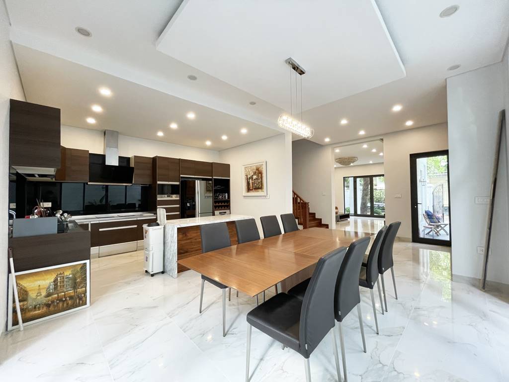 A beautiful & newly - renovated house for rent in Ciputra Hanoi 14