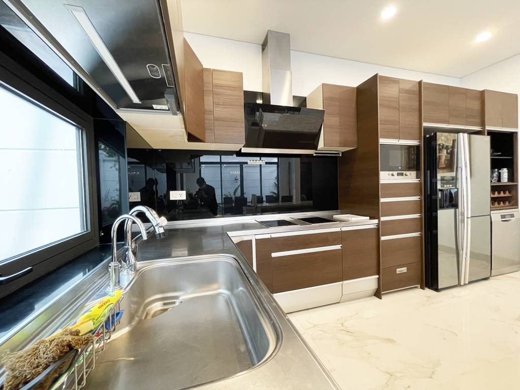 A beautiful & newly - renovated house for rent in Ciputra Hanoi 17
