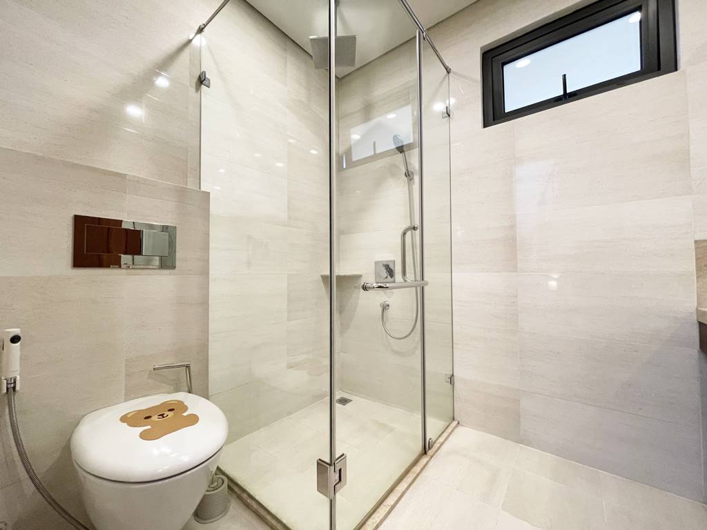 A beautiful & newly - renovated house for rent in Ciputra Hanoi 26