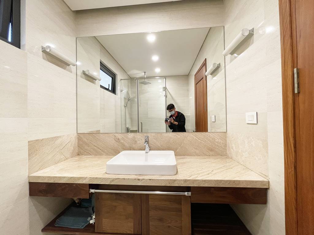 A beautiful & newly - renovated house for rent in Ciputra Hanoi 27