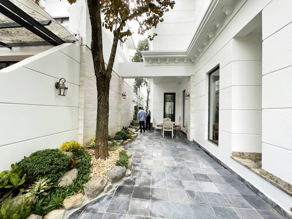 A beautiful & newly - renovated house for rent in Ciputra Hanoi 3