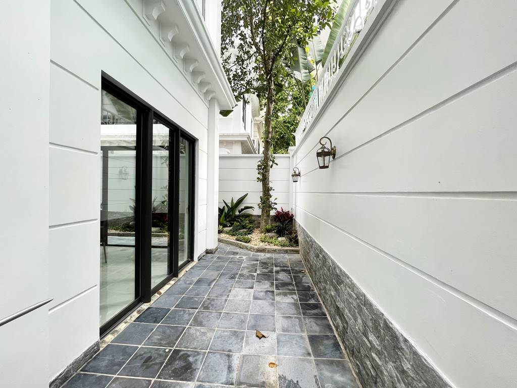 A beautiful & newly - renovated house for rent in Ciputra Hanoi 7