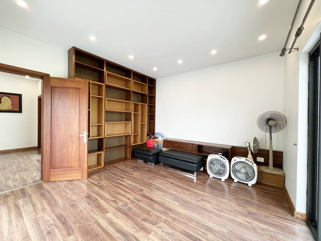 A beautiful & newly - renovated house for rent in Ciputra Hanoi 4