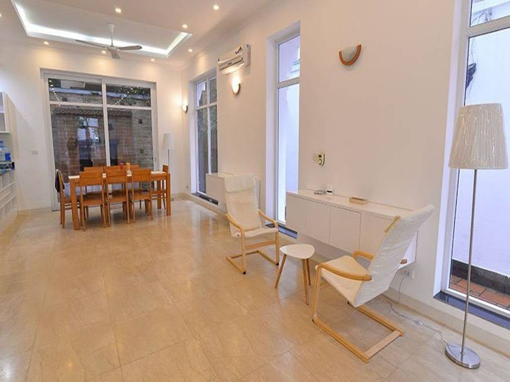 Appealing garden house for rent in T9 Ciputra 4