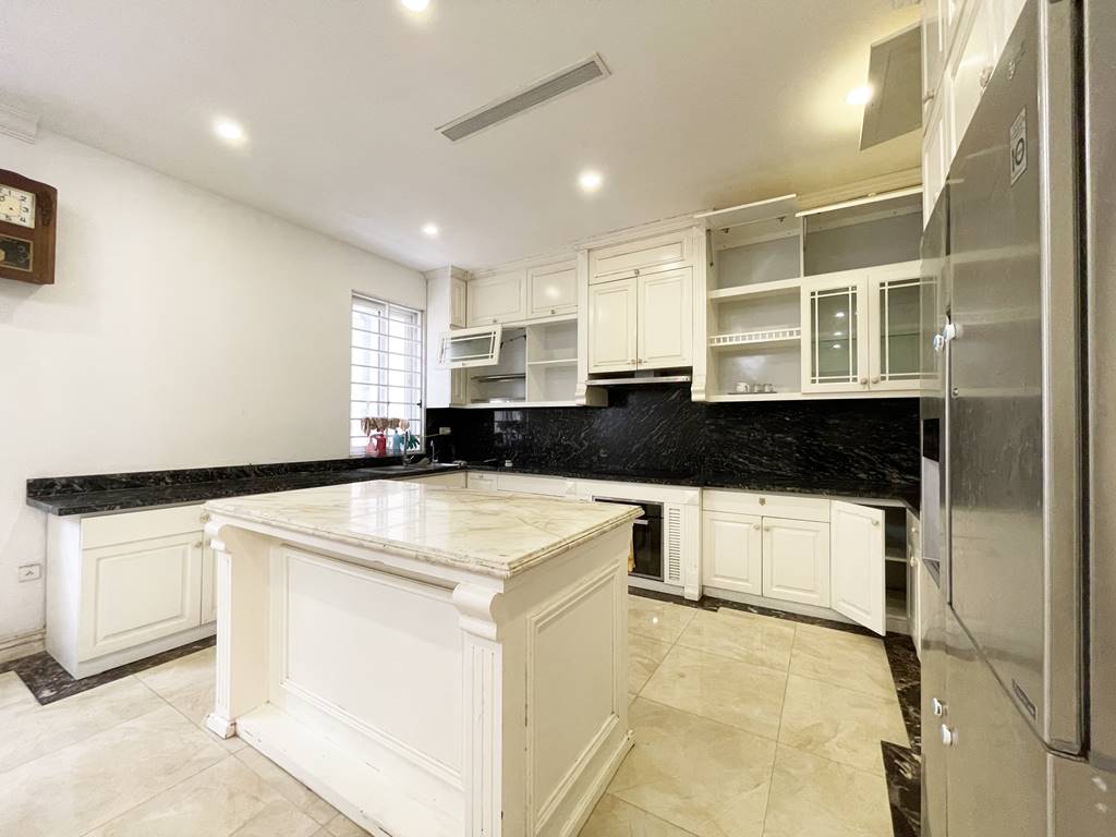 Big house for rent in T Ciputra with an awesome playground view 16