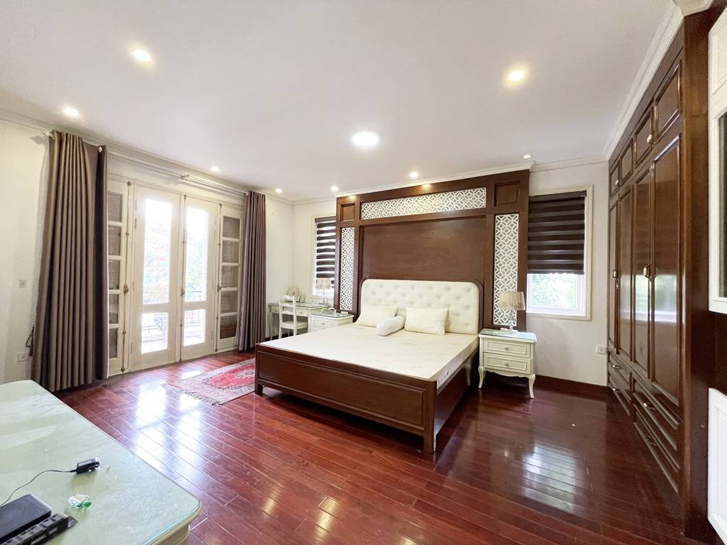 Big house for rent in T Ciputra with an awesome playground view 20