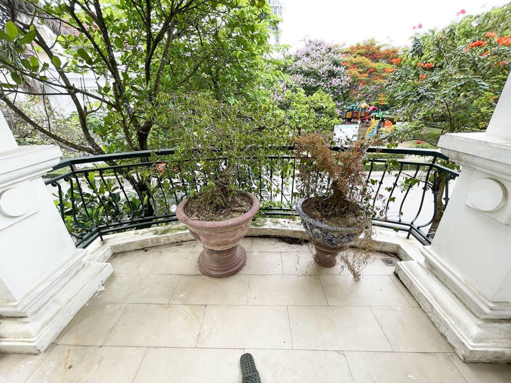 Big house for rent in T Ciputra with an awesome playground view 22