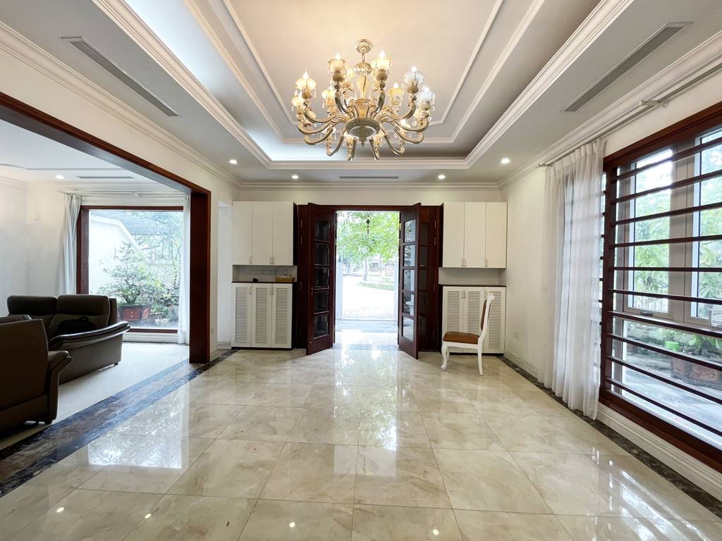 Big house for rent in T Ciputra with an awesome playground view 7