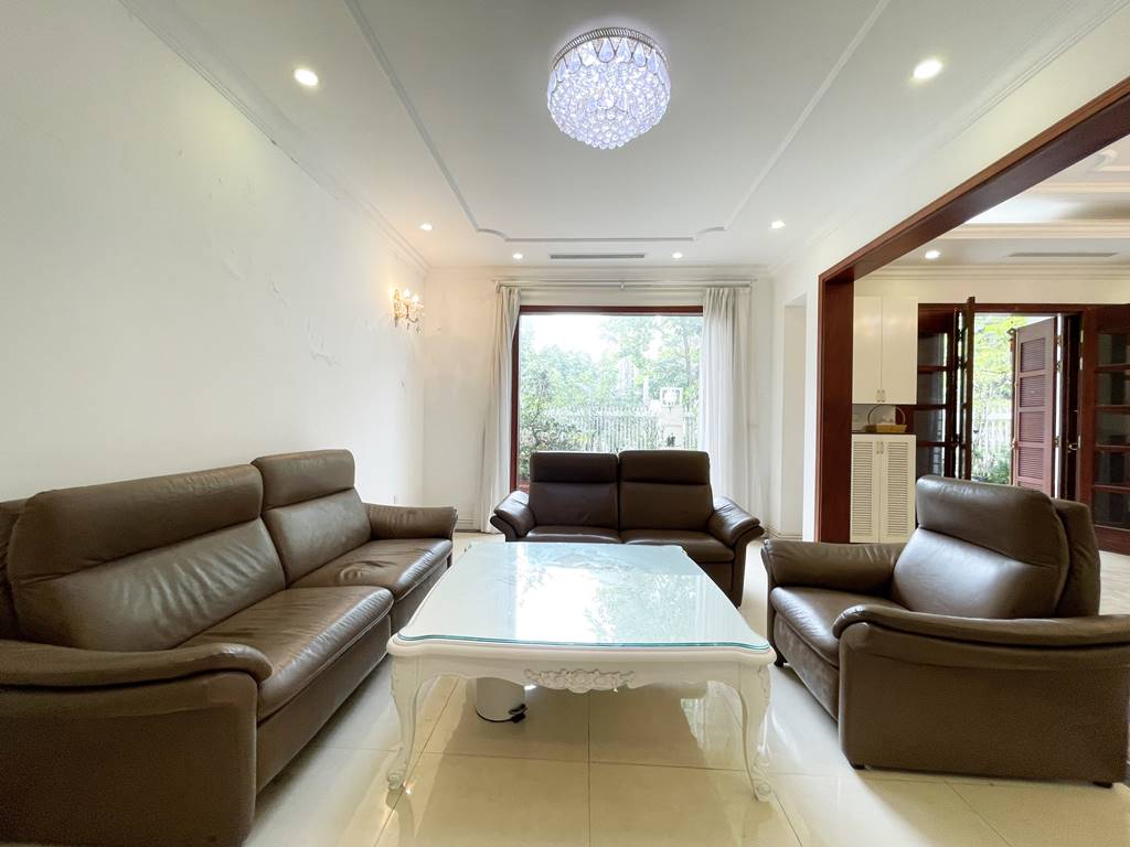 Big house for rent in T Ciputra with an awesome playground view 8
