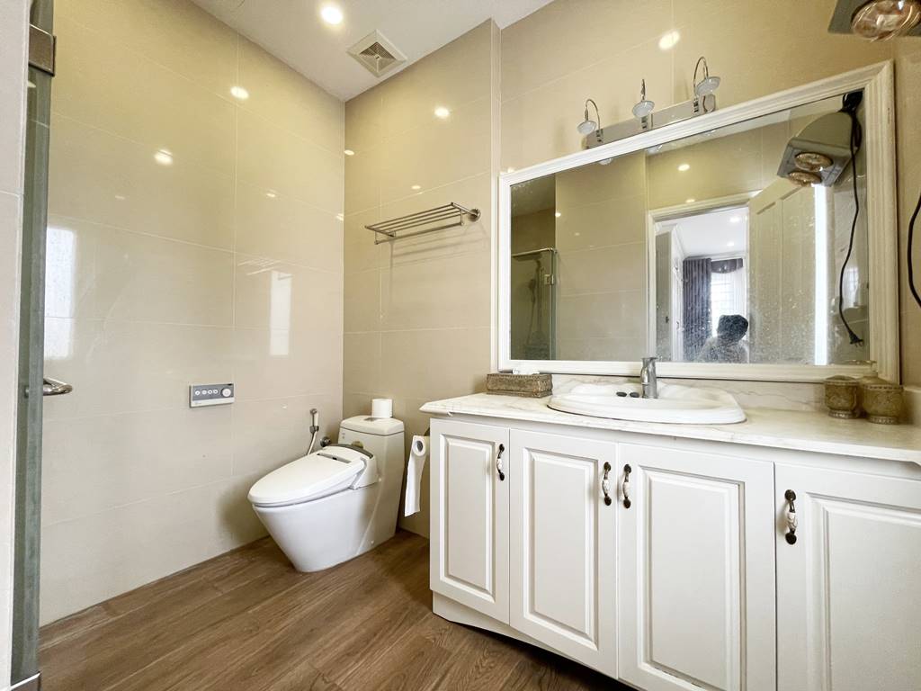 Big house for rent in T Ciputra with an awesome playground view 11