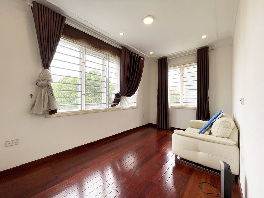 Big house for rent in T Ciputra with an awesome playground view 17