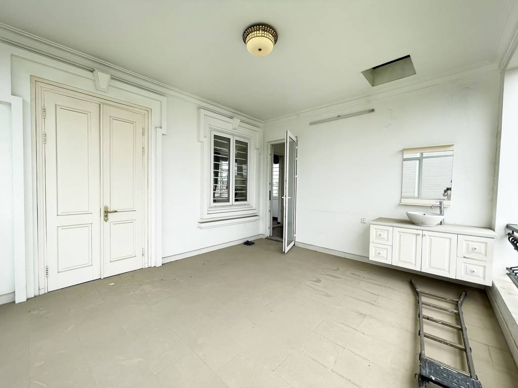 Big house for rent in T Ciputra with an awesome playground view 26