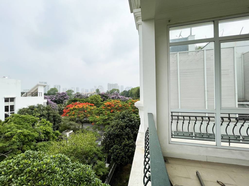 Big house for rent in T Ciputra with an awesome playground view 28