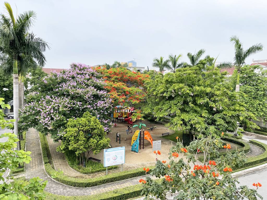 Big house for rent in T Ciputra with an awesome playground view 8