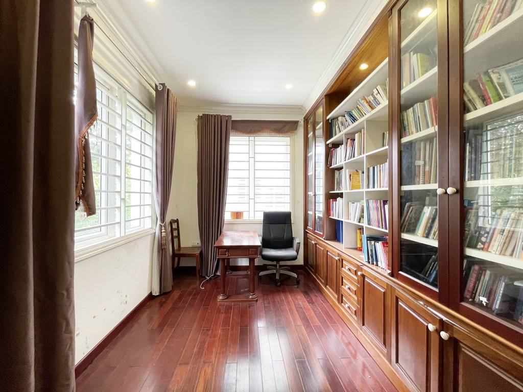 Big house for rent in T Ciputra with an awesome playground view 3