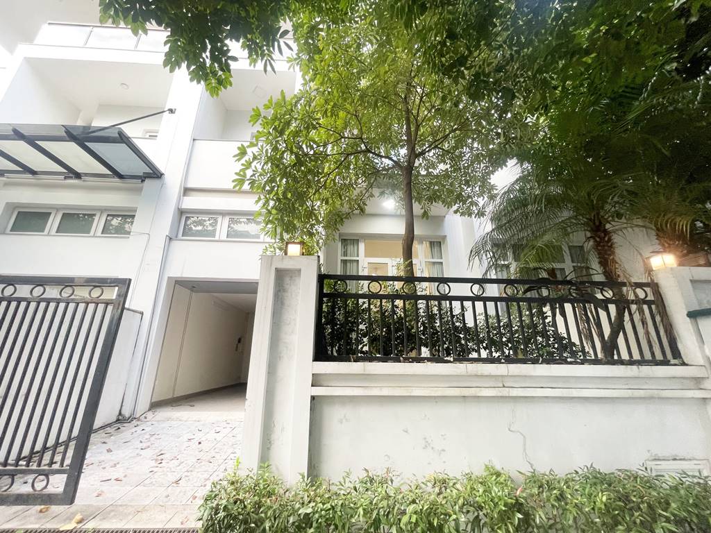 Fantastic 4-bedroom villa for rent in K2 Ciputra 1