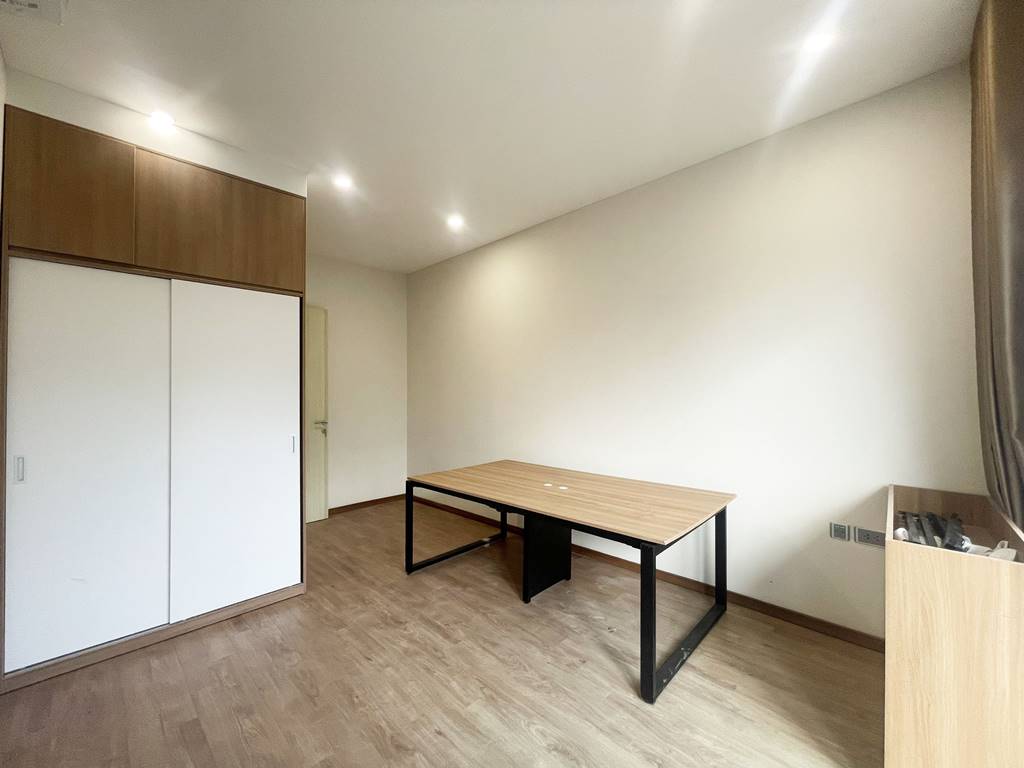 Fantastic 4-bedroom villa for rent in K2 Ciputra 31