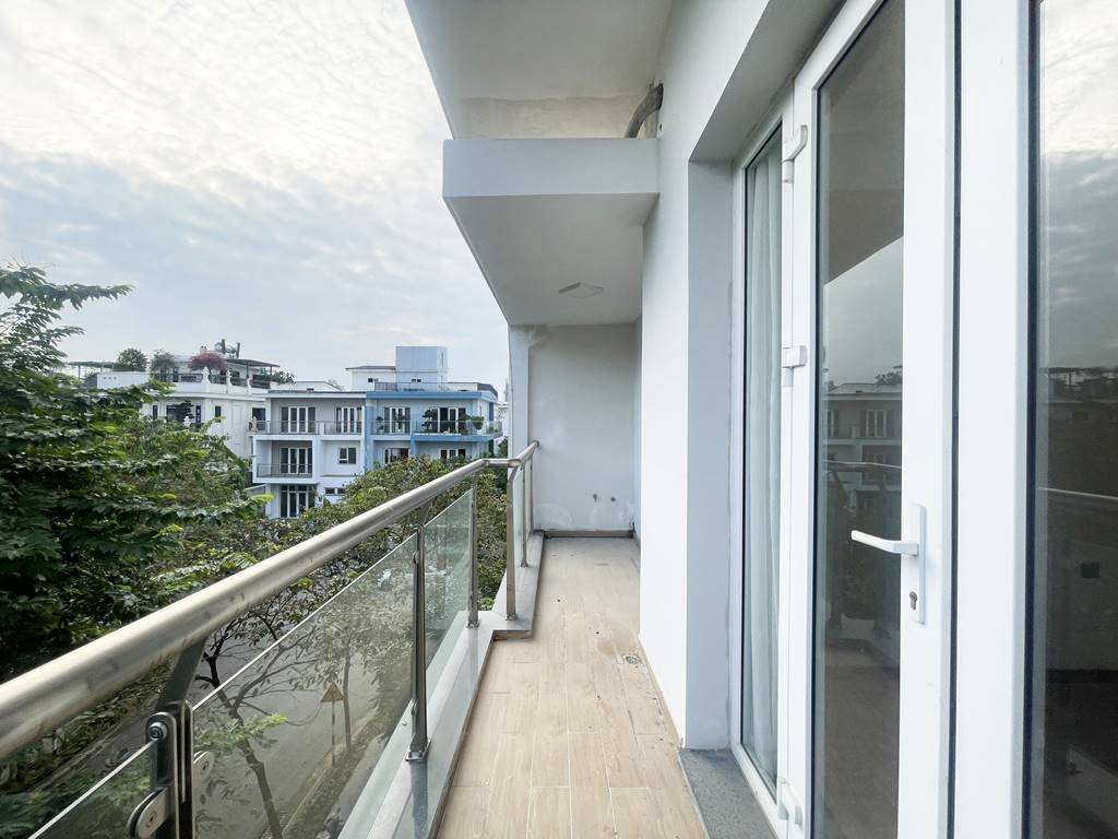 Fantastic 4-bedroom villa for rent in K2 Ciputra 40