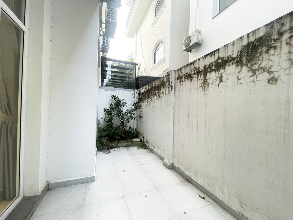 Fantastic 4-bedroom villa for rent in K2 Ciputra 3