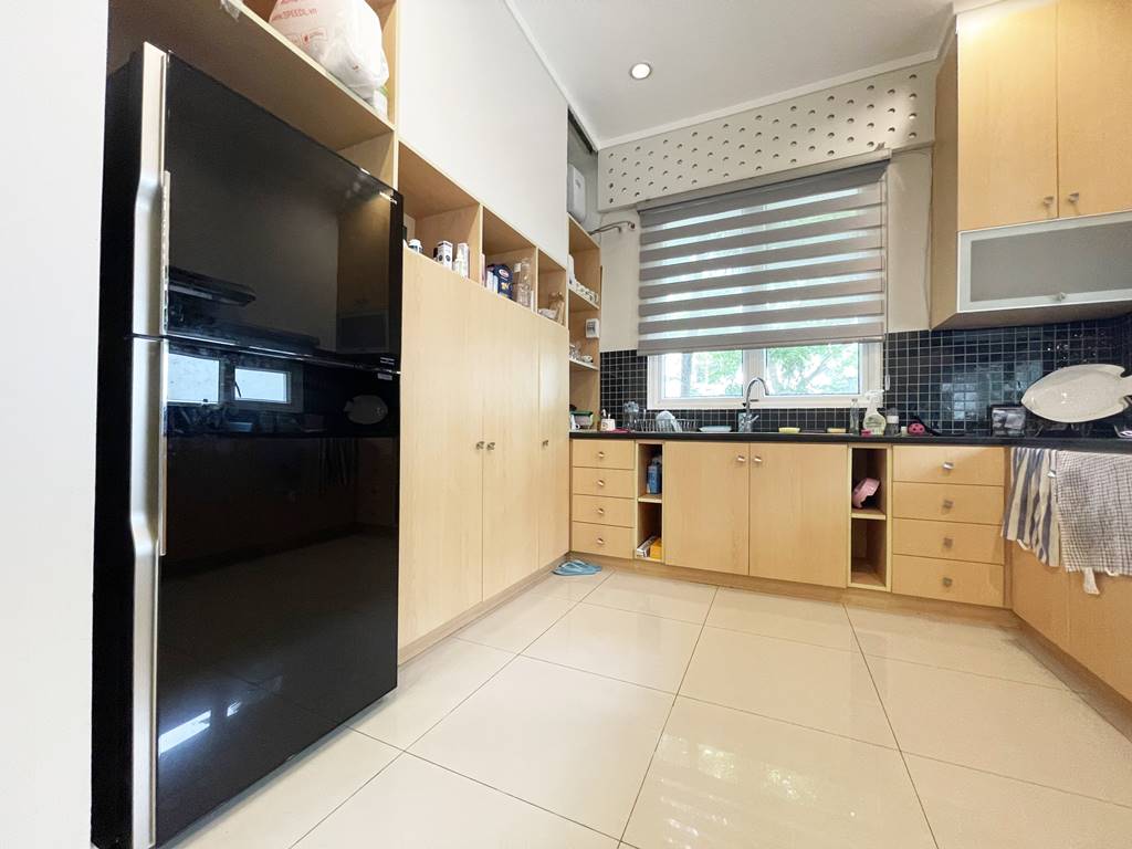 Glamorous corner villa for rent in T5 Ciputra 3