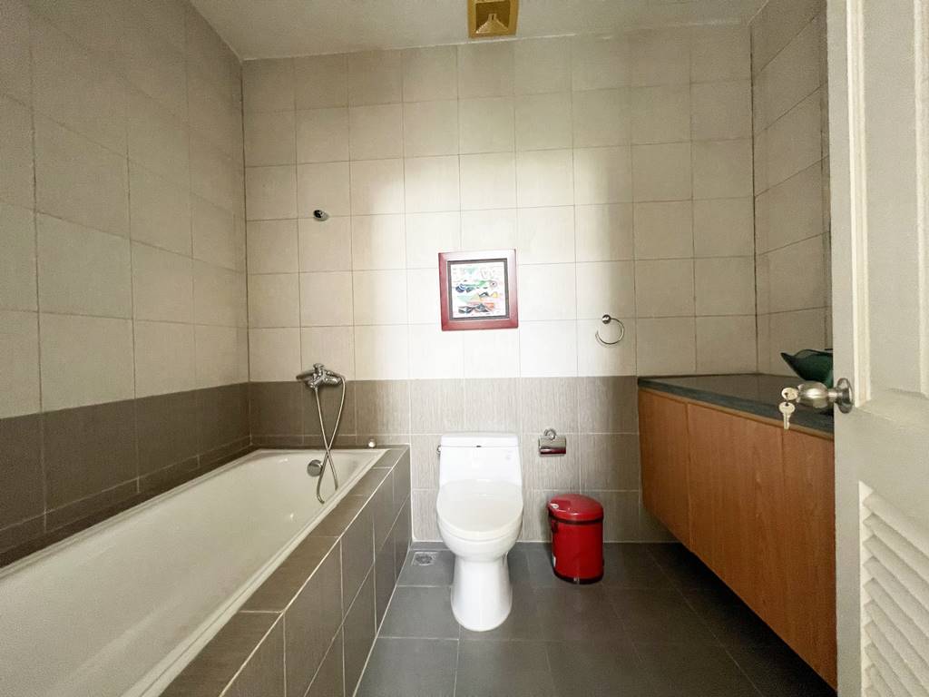 Glamorous corner villa for rent in T5 Ciputra 24