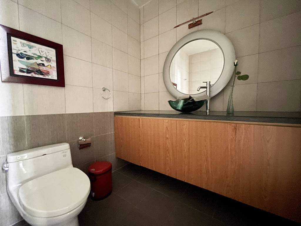 Glamorous corner villa for rent in T5 Ciputra 25