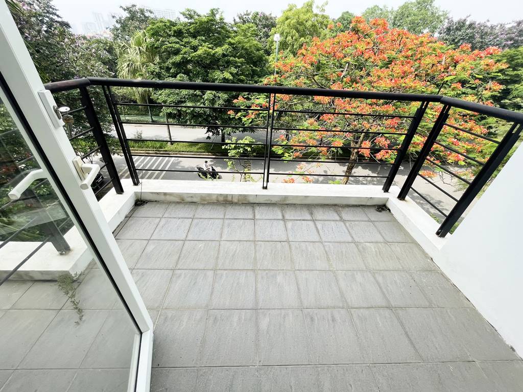 Glamorous corner villa for rent in T5 Ciputra 26