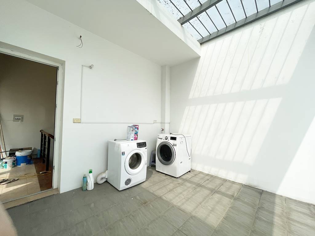 Glamorous corner villa for rent in T5 Ciputra 29