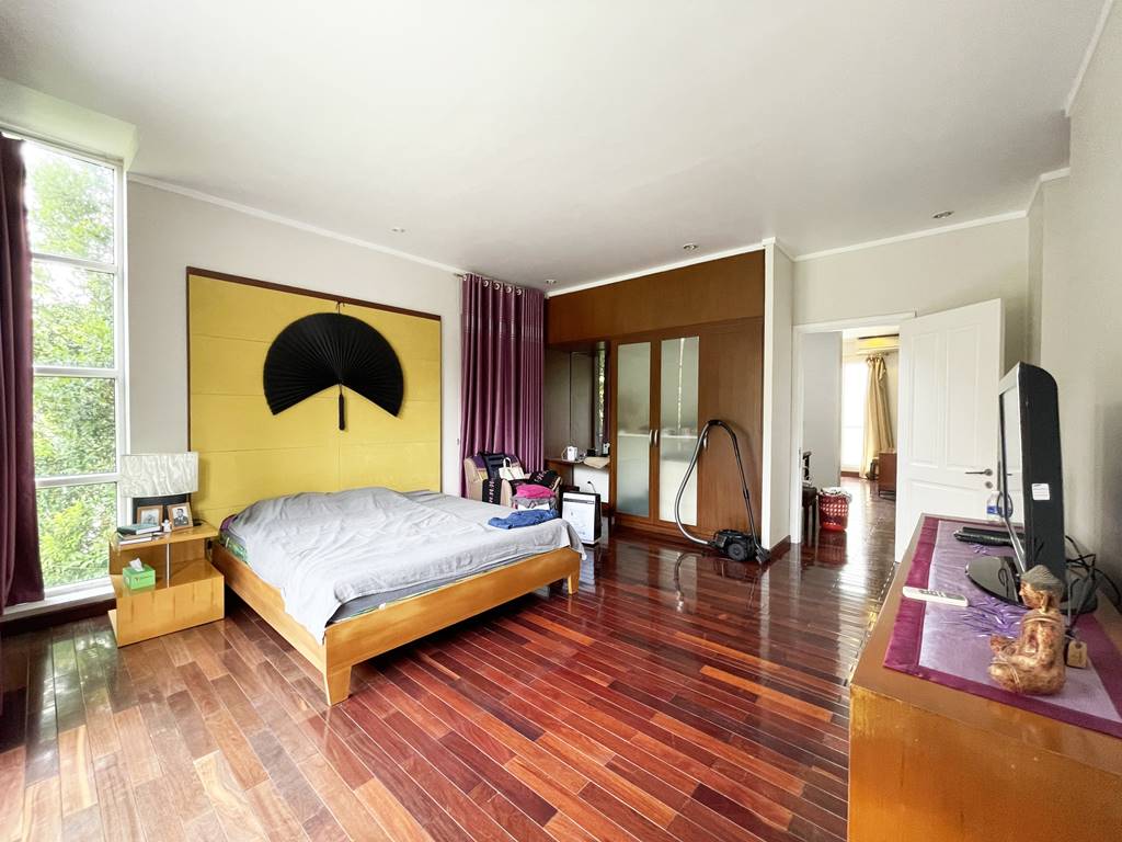Glamorous corner villa for rent in T5 Ciputra 8