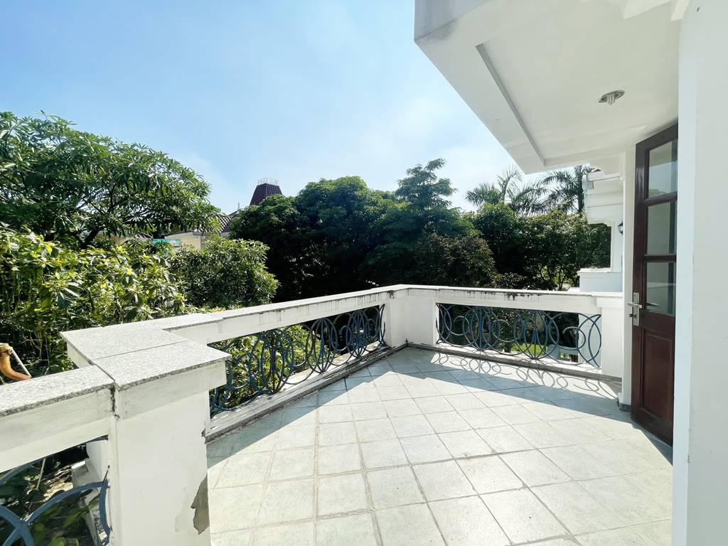House closed to UNIS - Cheap villa for rent in D2 Ciputra 30