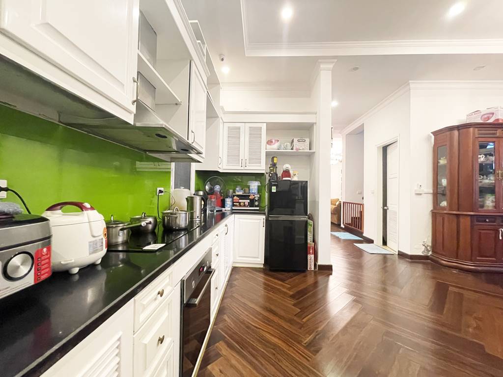 Luxurious corner villa for rent in D4 Ciputra Hanoi 11