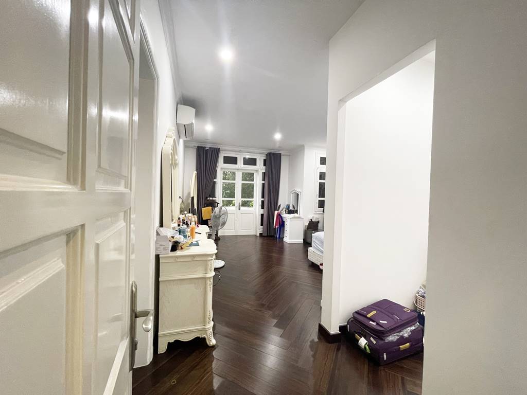 Luxurious corner villa for rent in D4 Ciputra Hanoi 18