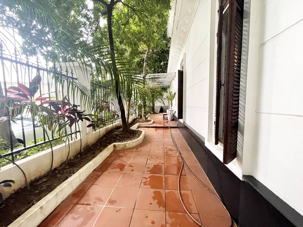 Luxurious corner villa for rent in D4 Ciputra Hanoi 3