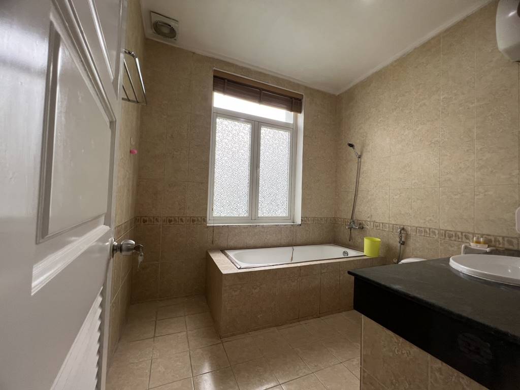 Modern 3-bedroom house for rent in Ciputra Hanoi 18
