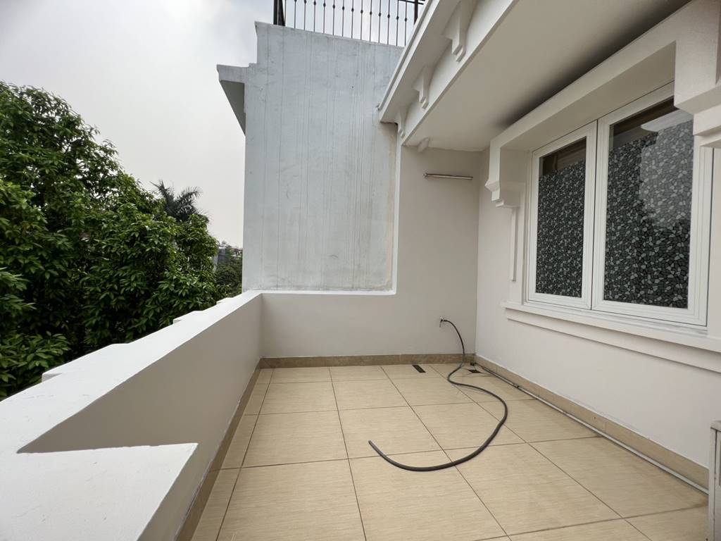 Modern 3-bedroom house for rent in Ciputra Hanoi 21
