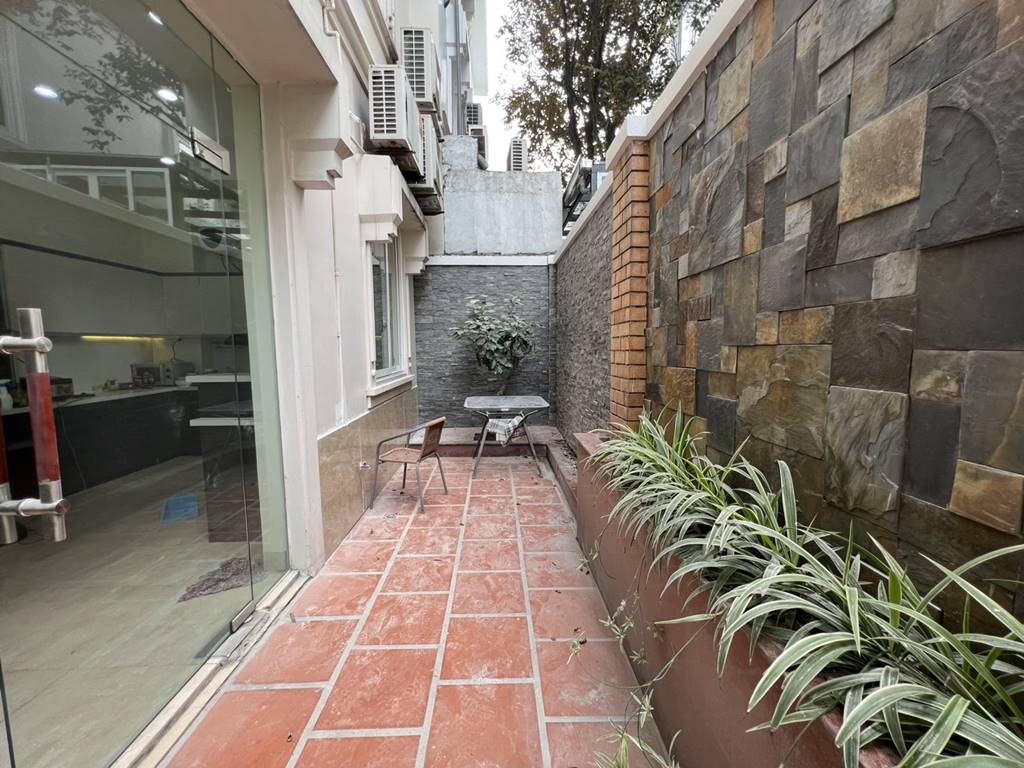 Modern 3-bedroom house for rent in Ciputra Hanoi 23