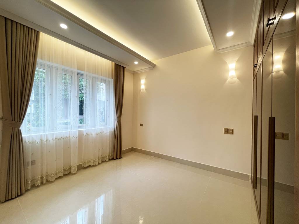 Modern 4BRs villa for rent in T5 Ciputra 10