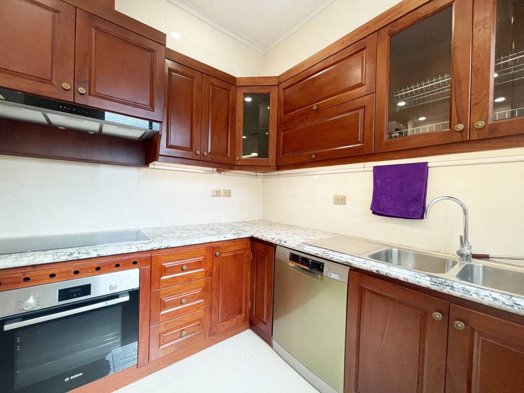 Modern 4BRs villa for rent in T5 Ciputra 7