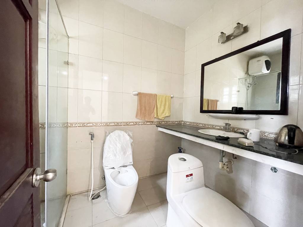 New garden house in D Ciputra for rent 24