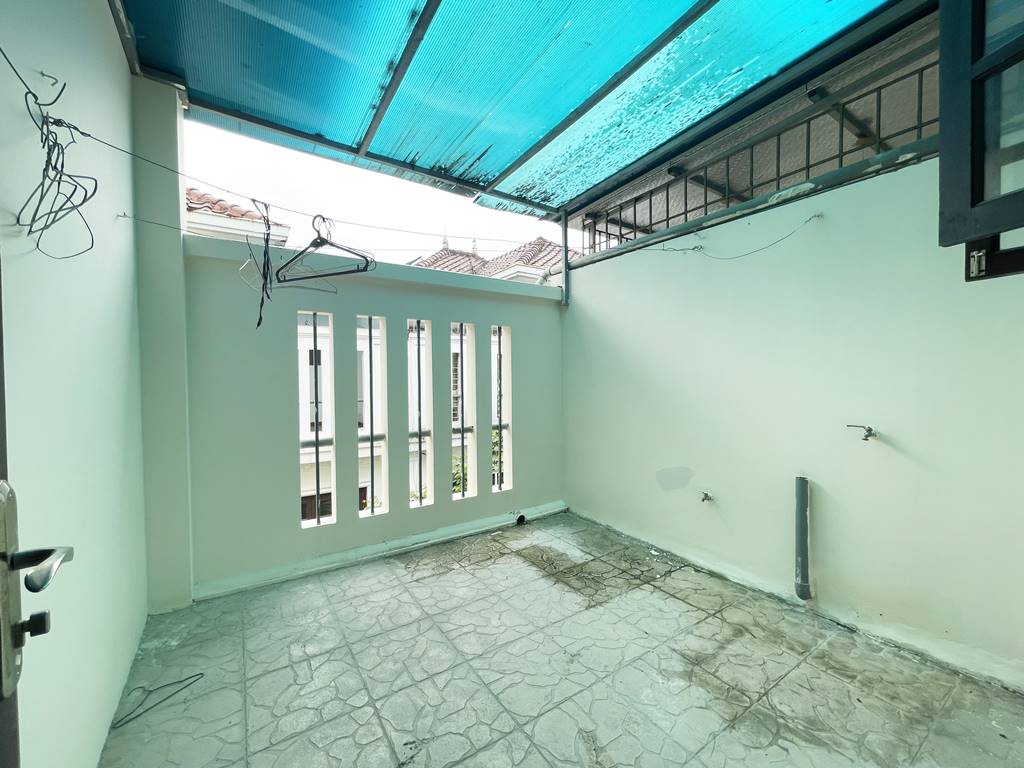 New garden house in D Ciputra for rent 26