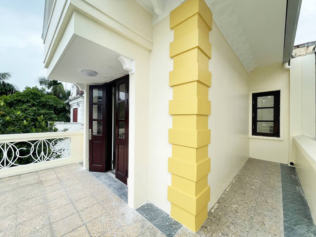 New garden house in D Ciputra for rent 28