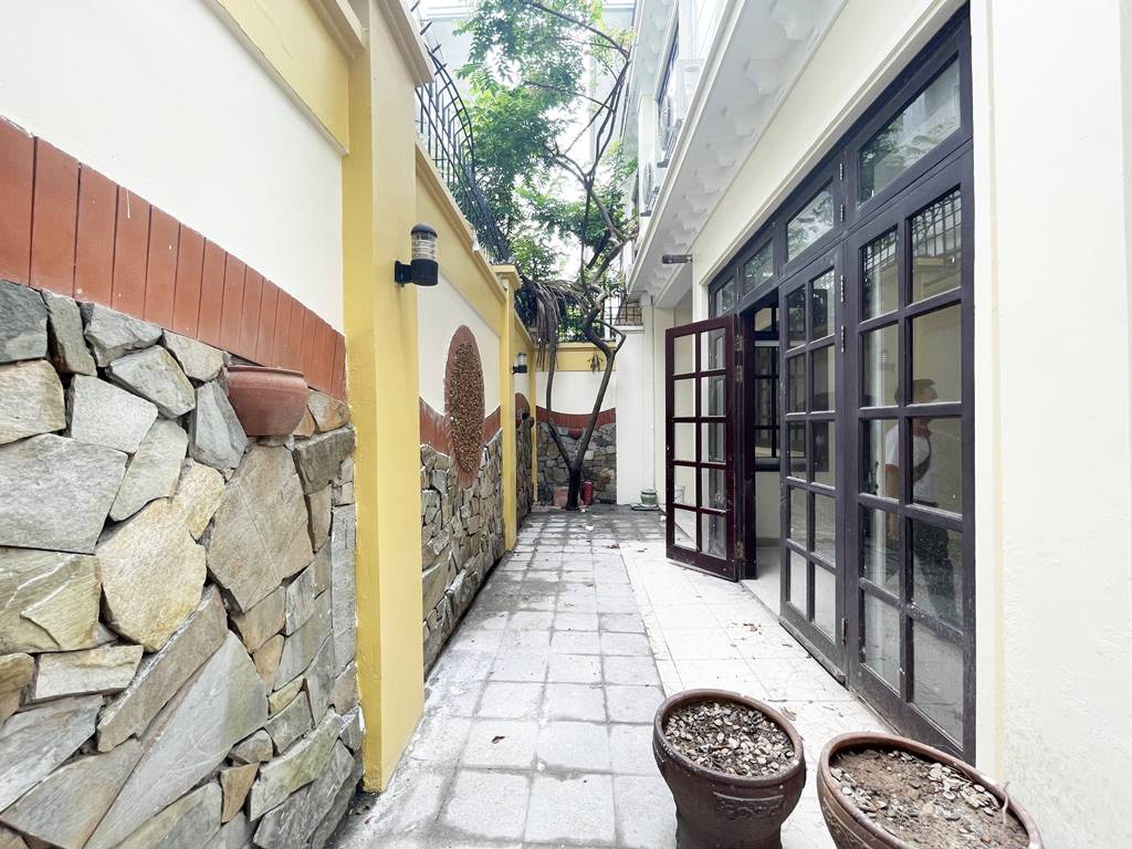 New garden house in D Ciputra for rent 29