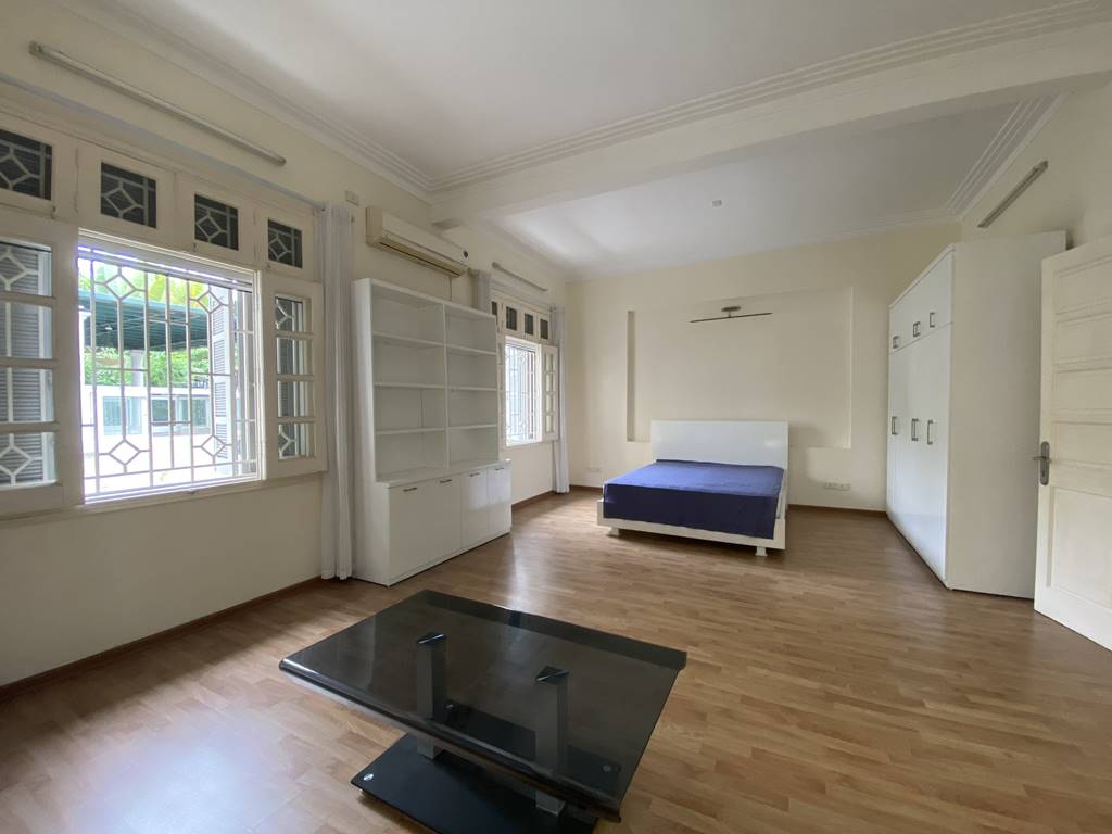 Nice 4 - bedroom house for rent in D3 Ciputra 10
