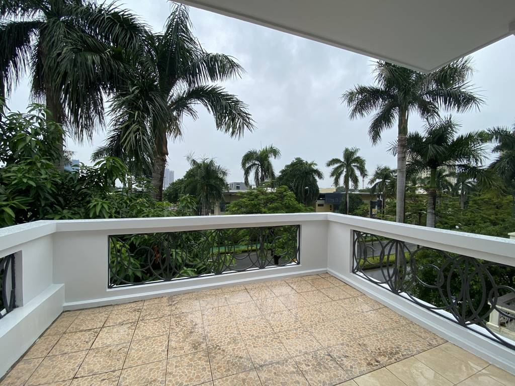 Nice 4 - bedroom house for rent in D3 Ciputra 16