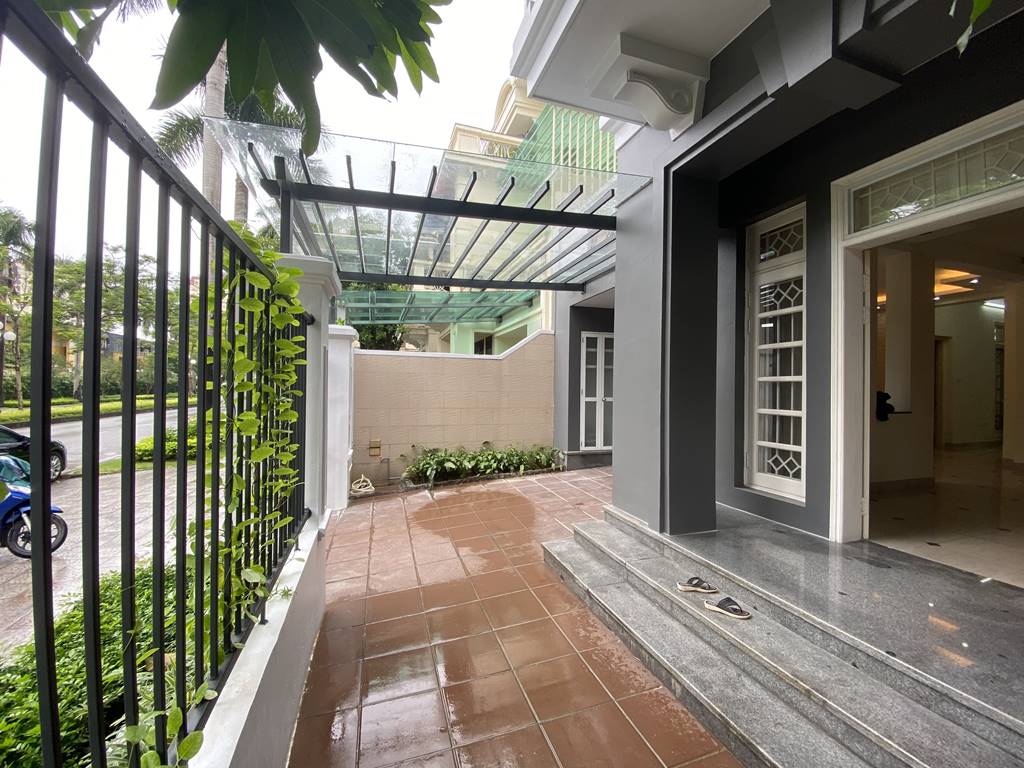 Nice 4 - bedroom house for rent in D3 Ciputra 2