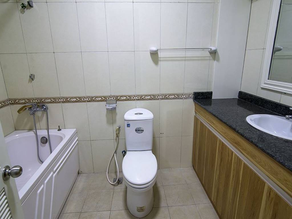 Nice garden villa for rent at D3 Ciputra 19