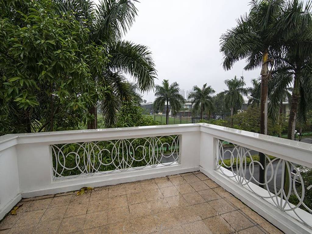 Nice garden villa for rent at D3 Ciputra 21