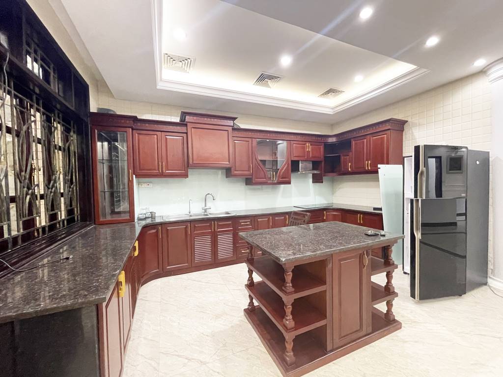 Nice renovated villa for rent at C1 Ciputra 10