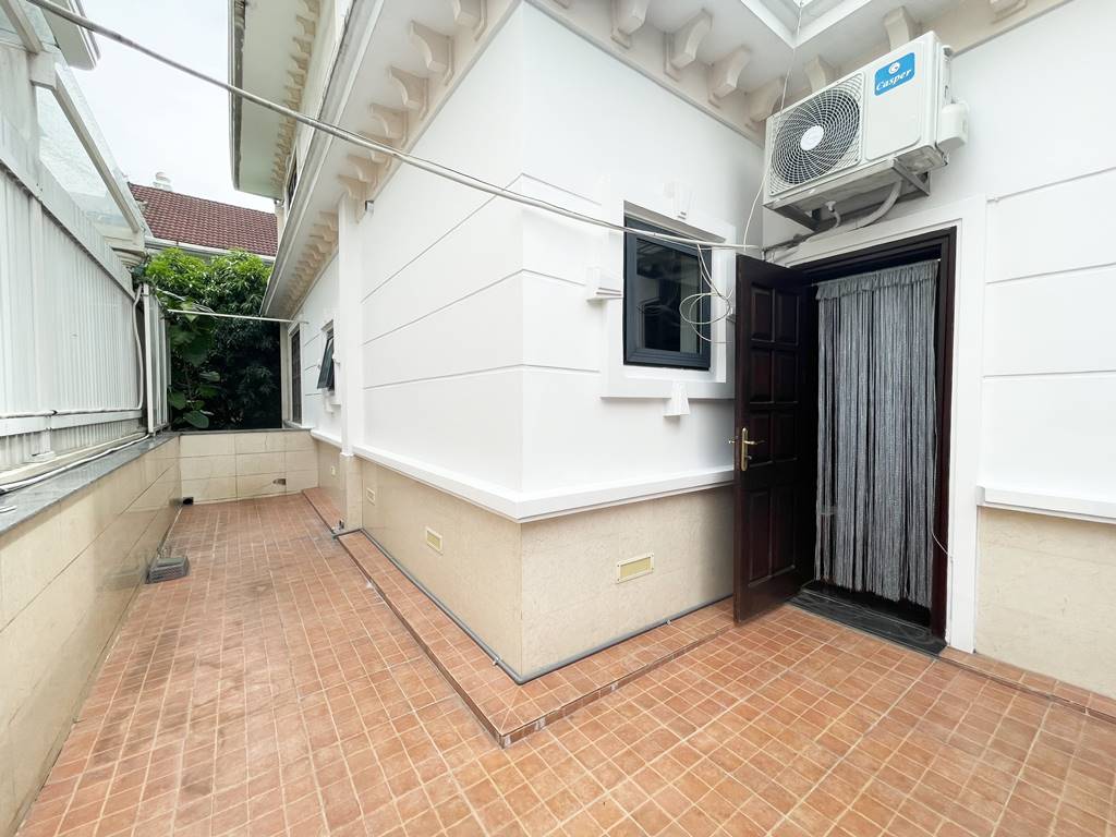 Nice renovated villa for rent at C1 Ciputra 16