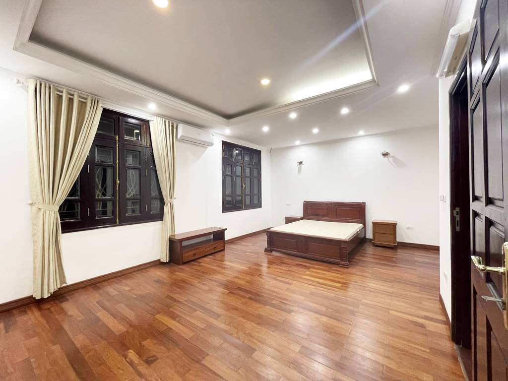 Nice renovated villa for rent at C1 Ciputra 20